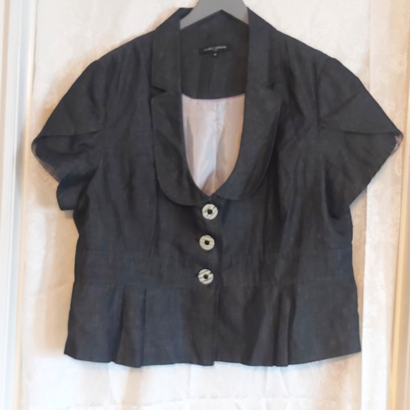 Cropped black blazer - Picture 2 of 9